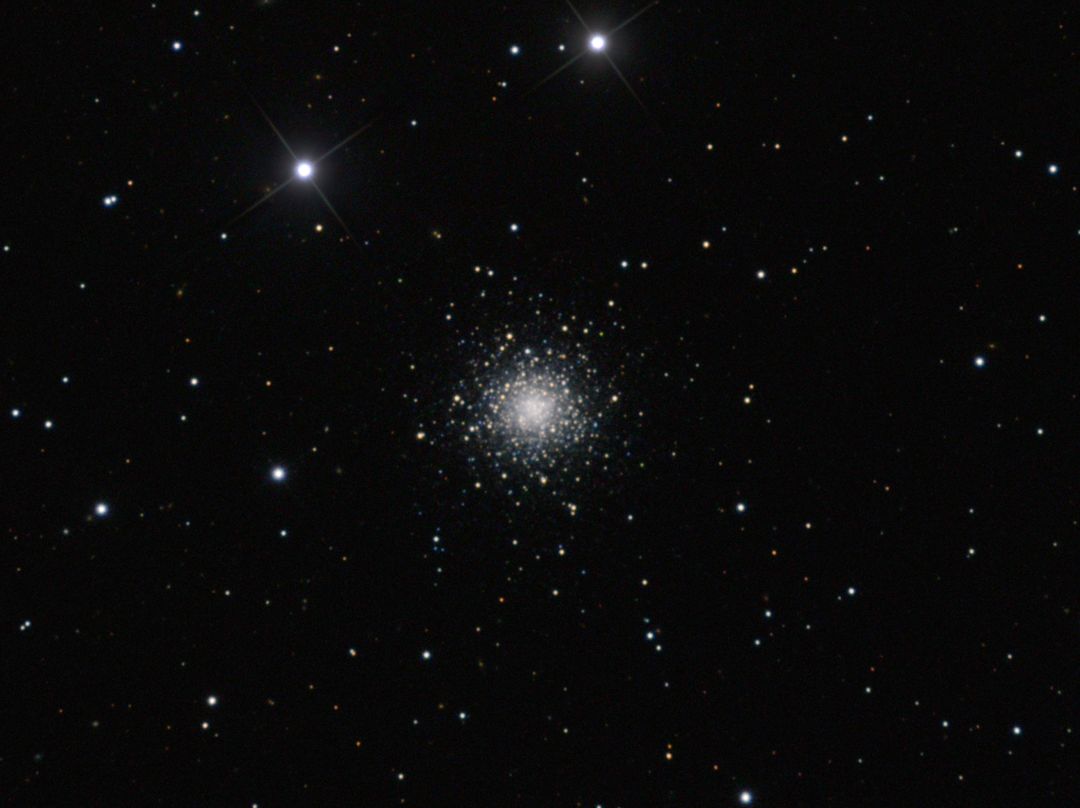 Звезда геркулеса. Созвездие Геркулес. Созвездие Геркулес фото. NGC 2419. Созвездие Геракла фото.